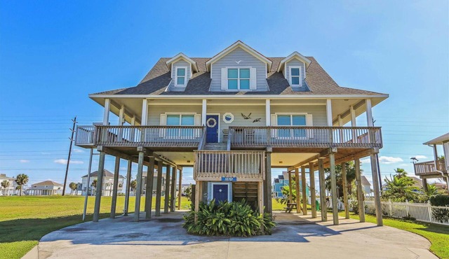 Cottage By The Sea by Ryson Vacation Rentals