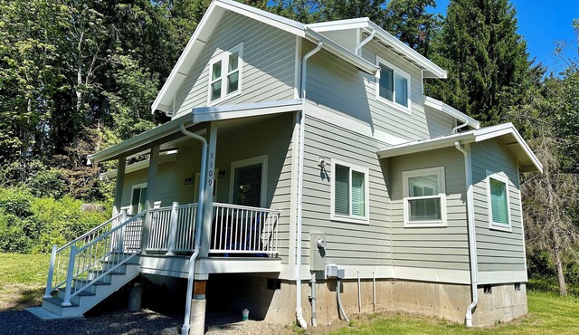 Cottage by the Trees