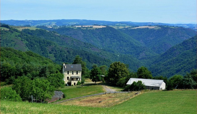 Cottage can accommodate 12 people for convivial holidays