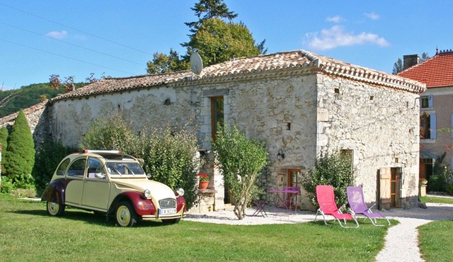 Cottage charming Isabelle for 2 people with swimming pool Midi Pyrenees