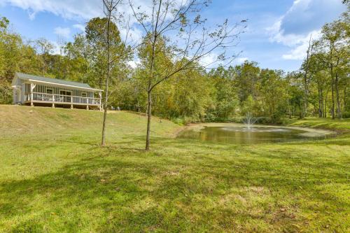 Cottage Close to Caves & Trails in Hocking Hills!