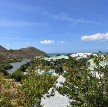 Cottage Cosy Duplex Anse Marcel, Vue mer et marina