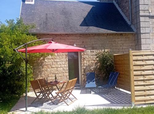 Cottage cosy en Bretagne à 25 mn de la côte de Granit rose