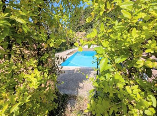 Cottage de charme en pleine nature avec piscine