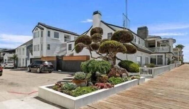 Cottage de La Peninsule family friendly. Garage! Walk btwn ocean & bay.