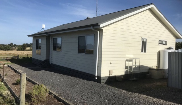 Cottage Down the Lane Rural Setting