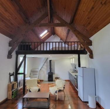 Cottage du Diot, son lac et son île