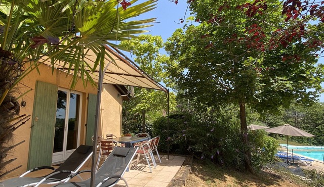 cottage EMERAUDE heated pool, 5 pers., free wifi