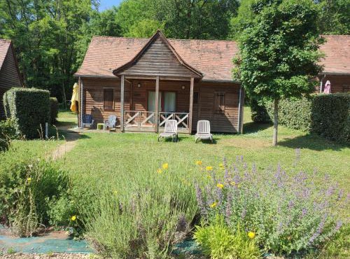 Cottage en bois Hameau de la Borie