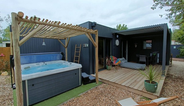 Cottage Enjoy Premium et son Spa Privatif