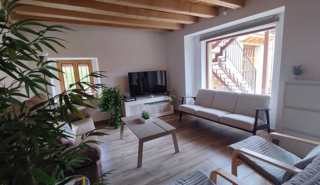 Cottage next to a river in a quiet village, ideal for families.