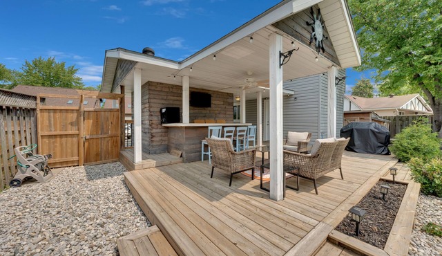 Cottage Escape by the Watern