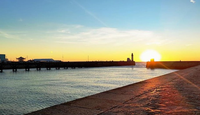 cottage familial 3 chambres avec feux de bois en bord de mer