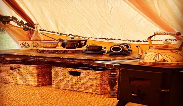 Cottage for 6 guests in Woolton Hill.