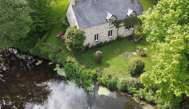 Cottage ford of thorn