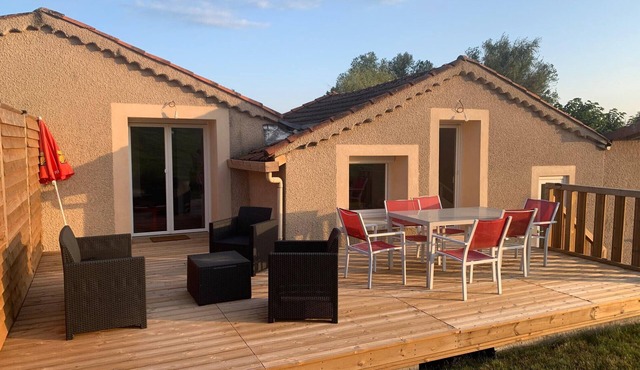 Cottage 'Domaine De Jarentin 4-5 P' with Wi-Fi