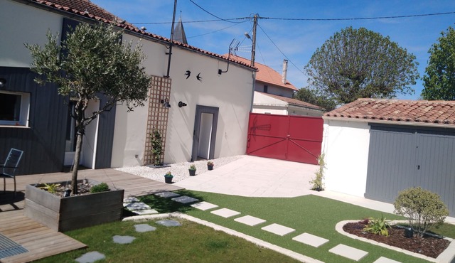 COTTAGE WITH HEATED POOL (3 STARS)