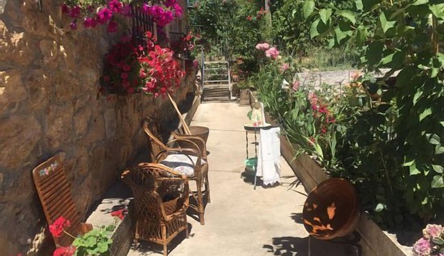 Cottage (full rental) The Garden of Manuela for 4 people