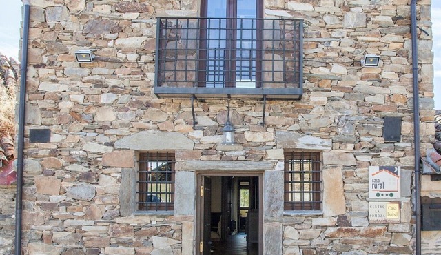Cottage (full rental) Centro La Somoza for + 17 people