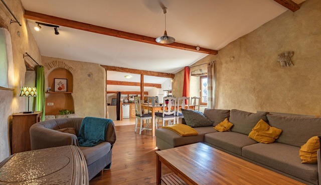 Cottage 'Gite De Pascal Et Virginie' with Mountain View, Private Terrace and Balcony