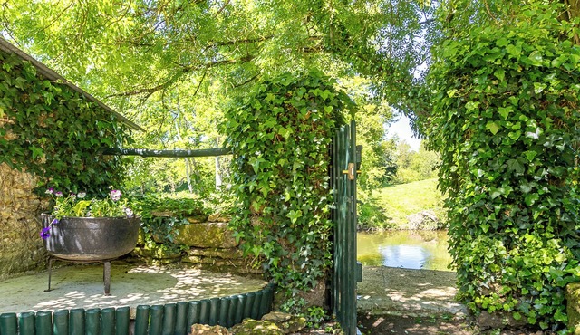 Cottage 'Gite Du Moulin Du Lay' with Private Terrace and Private Garden