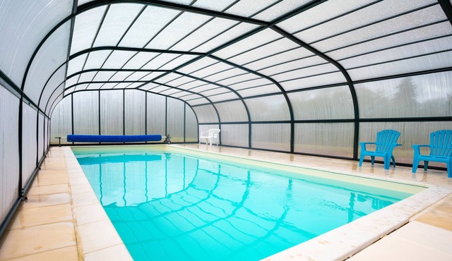 Cottage 'Gite Avec Piscine 20min Plage' with Private Pool, Private Terrace and Wi-Fi