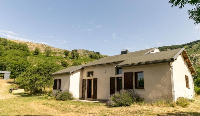 Cottage 'Gite Saint Guiral' with Mountain View, Private Terrace and Private Garden