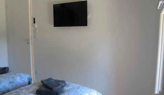 Cottage 'Grenache' with Wi-Fi and Air Conditioning