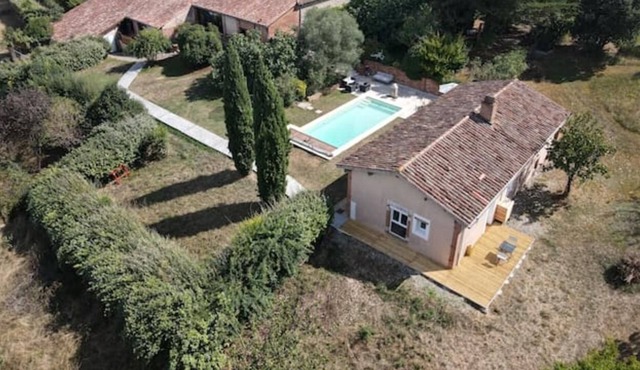 Cottage "Gte Du Faon" with Shared Pool, Private Terraces & Wi-Fi