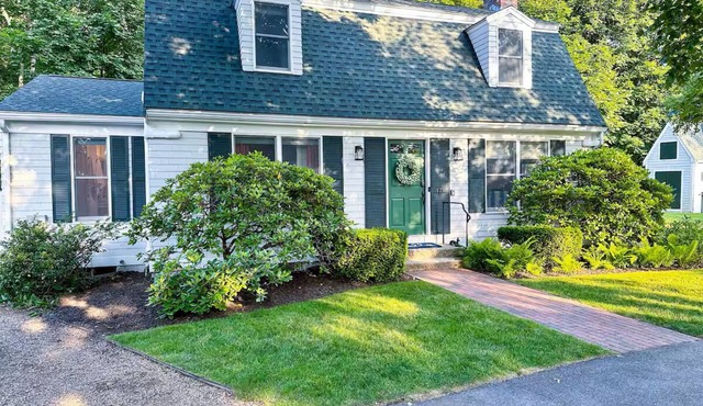 Cottage House · Large Yard Fire Table · 6min walk · DNTN - New