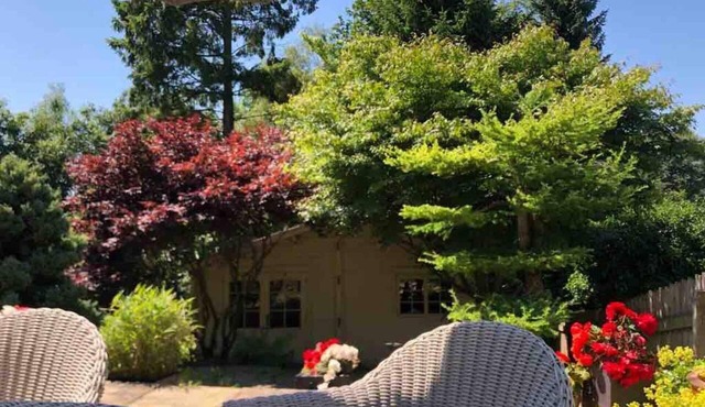 Cottage Hurst Green Sleeps 4, Views