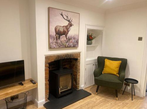 Cottage ideal for le shuttle and Designer Outlet