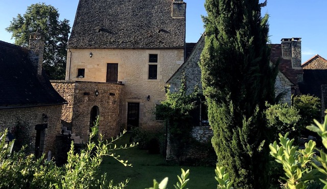 Cottage in a strong house of the XV century in Black Périgord