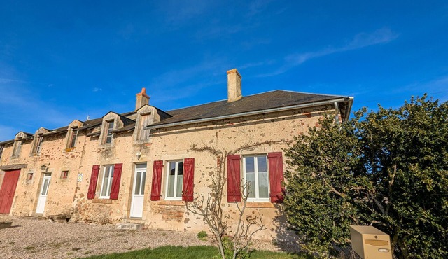 Cottage in Brenne with Terrace and Private Garage