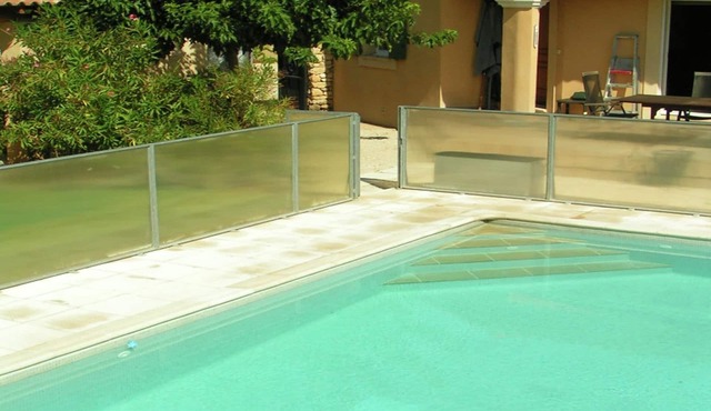 Cottage in Carpentras with Swimming Pool