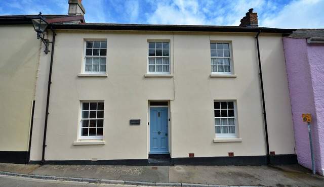 Cottage in Cawsand near Sandy Beaches