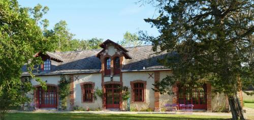 Cottage In Château Stables In Touraine