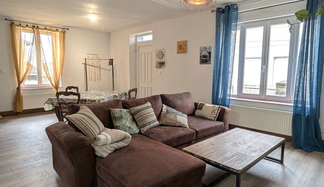 Cottage in Chenevières - Quiet village with private parking