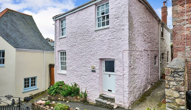 Cottage in Cornwall near Golden Beaches