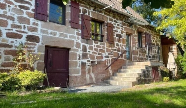 Cottage in Corrèze with Garden Views