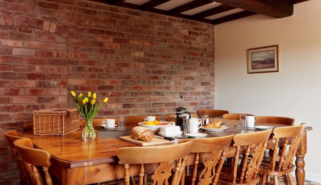 Cottage in Derbyshire near Peak District Trails