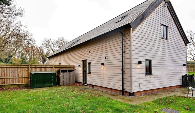 Cottage in England Forest with Private Garden