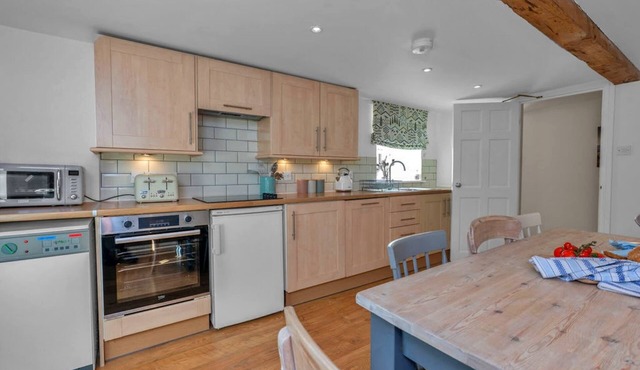 Cottage in Kelso with Scenic Countryside Views