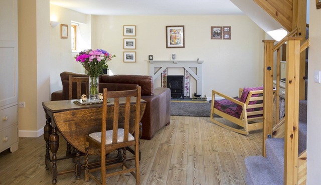 Cottage in Llangollen with Valley Views