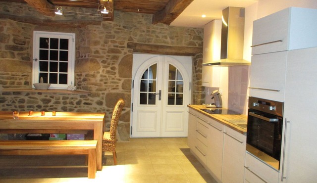 Cottage in local stone in La Boussac