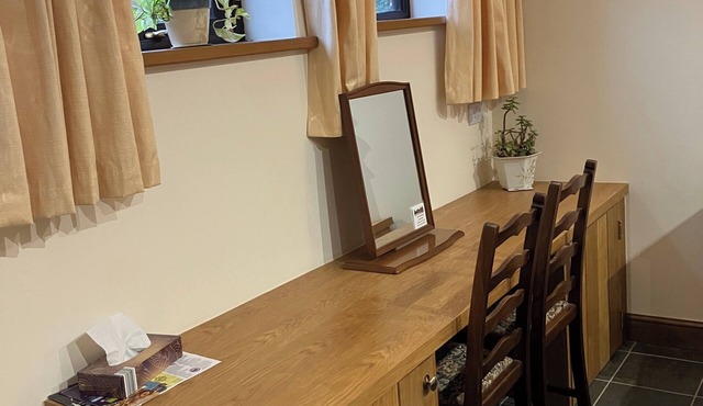 Cottage in Nuneaton - Sleeps 2 - Parking - Garden