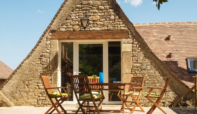 Cottage in Peyzac near River Vezere