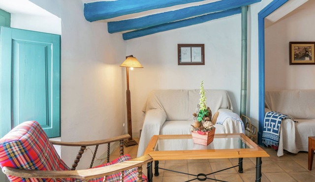 Cottage in Pacs near St. Marti Sarroca Castle