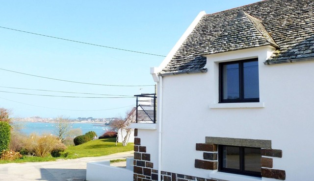 Cottage in Plougasnou near Stunning Beaches