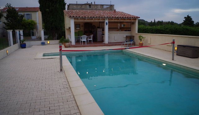 Cottage in Provence: Le Clos des Sources - quiet in the countryside.